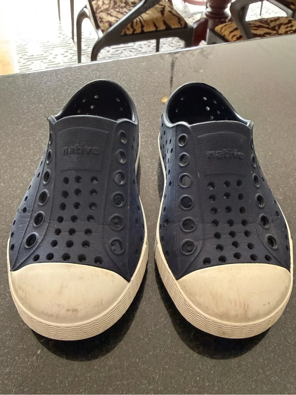 7T Native Shoes Jefferson Kids Water Shoes - Regatta Blue & Shell White GUC